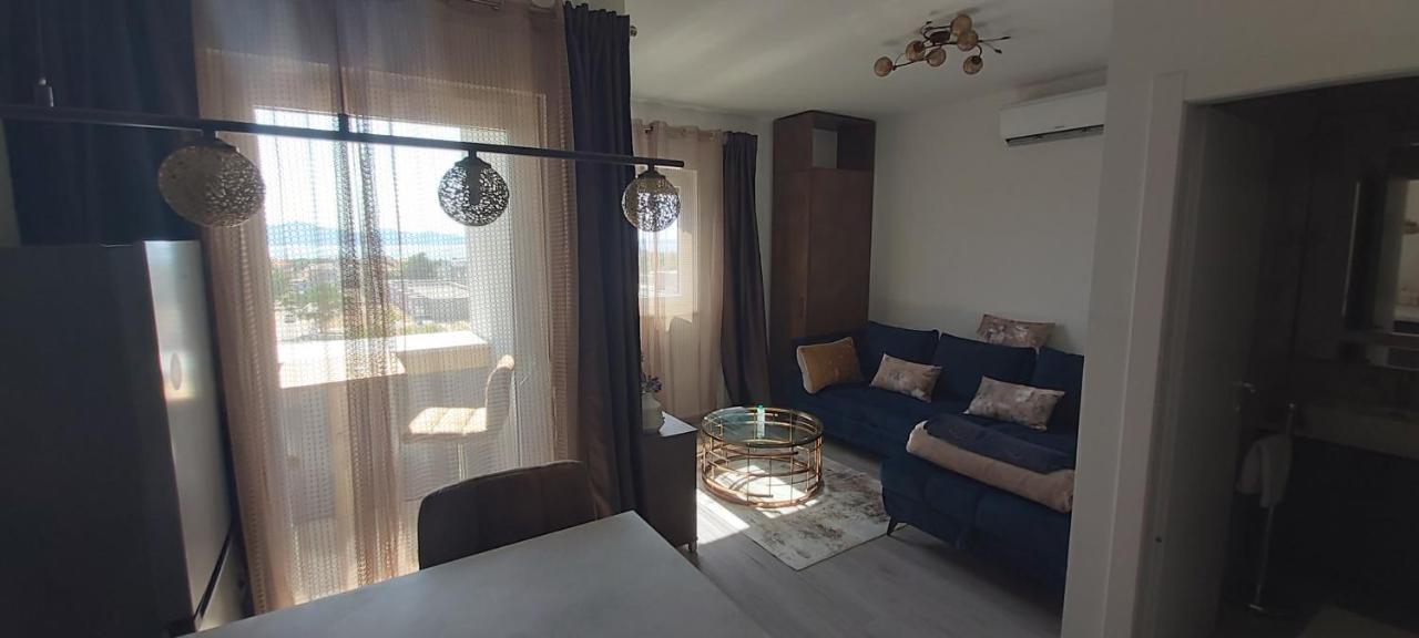 Booking Beautifull Studio Apartment Bell With Balcony And Sea View In Zara Esterno foto