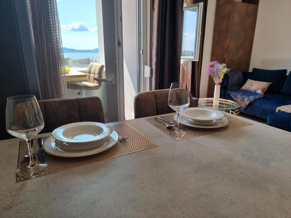 Booking Beautifull Studio Apartment Bell With Balcony And Sea View In Zara Esterno foto