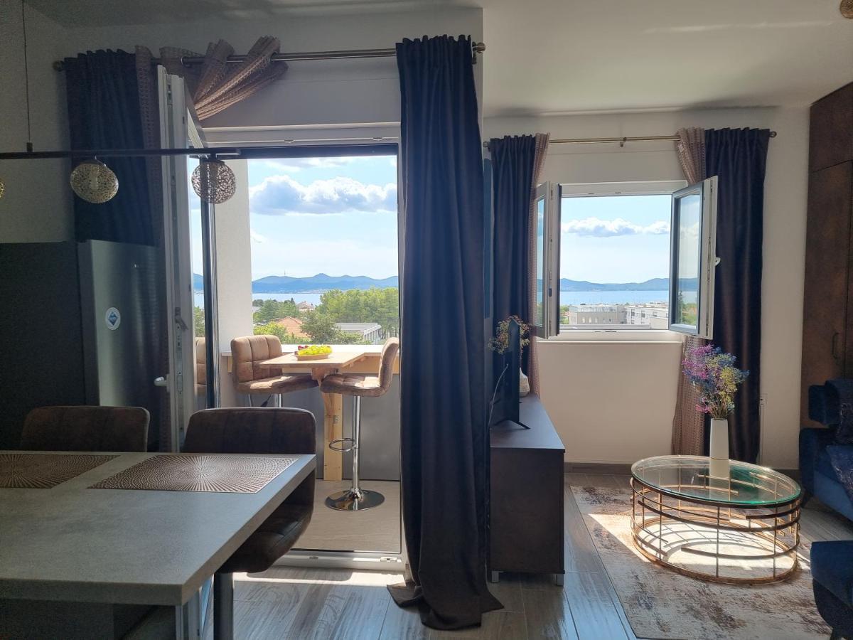 Booking Beautifull Studio Apartment Bell With Balcony And Sea View In Zara Esterno foto